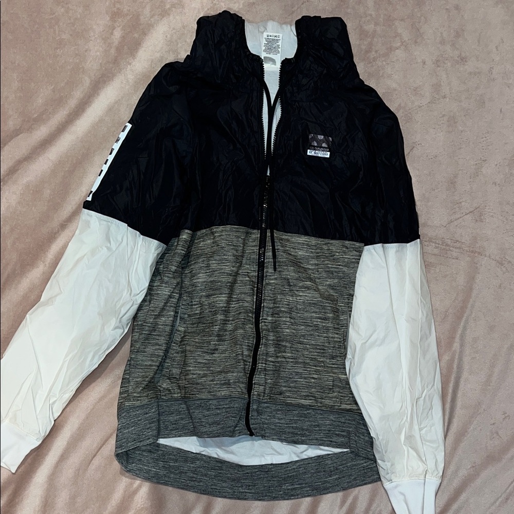 Victoria's Secret PINK Black Windbreaker Jacket- Vintage 🖤
